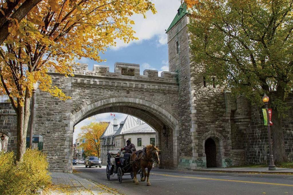 Generations Quebec Old City/ Parking/ Family Exteriör bild
